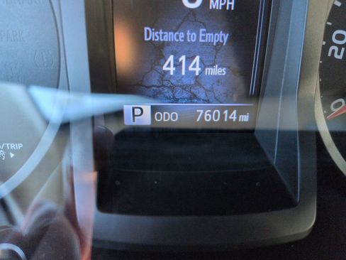 Used 2019 Toyota Tacoma SR w/ SX Package image 16