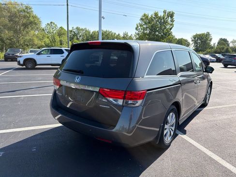 Used 2016 Honda Odyssey SE image 6