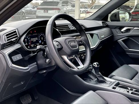 Used 2023 Audi Q3 2.0T Premium Plus w/ Premium Plus Package image 17