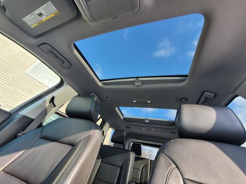 Used 2017 GMC Acadia SLT image 36