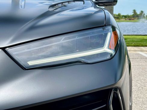 Used 2024 Lamborghini Urus Performante AWD/4WD image 30