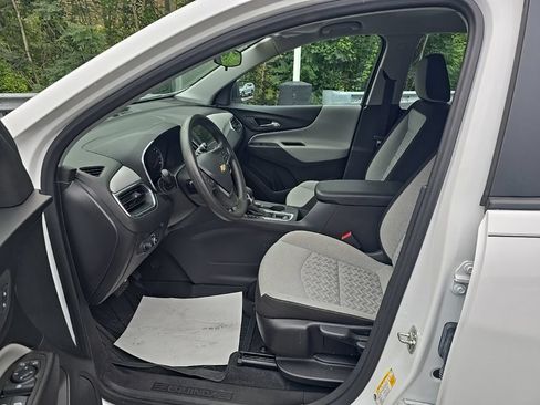 Certified 2024 Chevrolet Equinox LS w/ LPO, Floor Liner Package AWD/4WD image 8