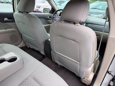 Used 2010 Ford Fusion SE FWD image 29