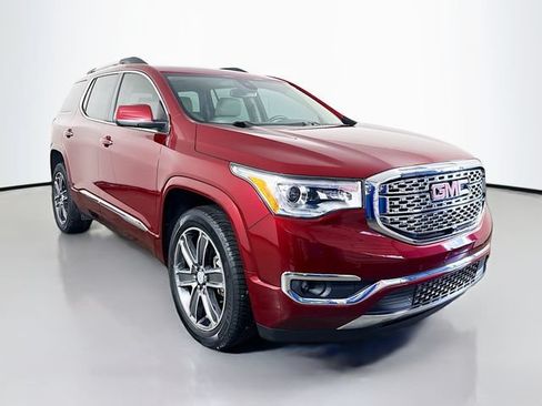 Used 2018 GMC Acadia Denali w/ Technology Package AWD/4WD image 2