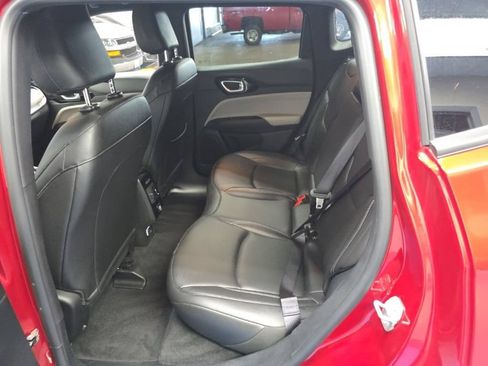 Used 2025 Jeep Compass Limited AWD/4WD image 19
