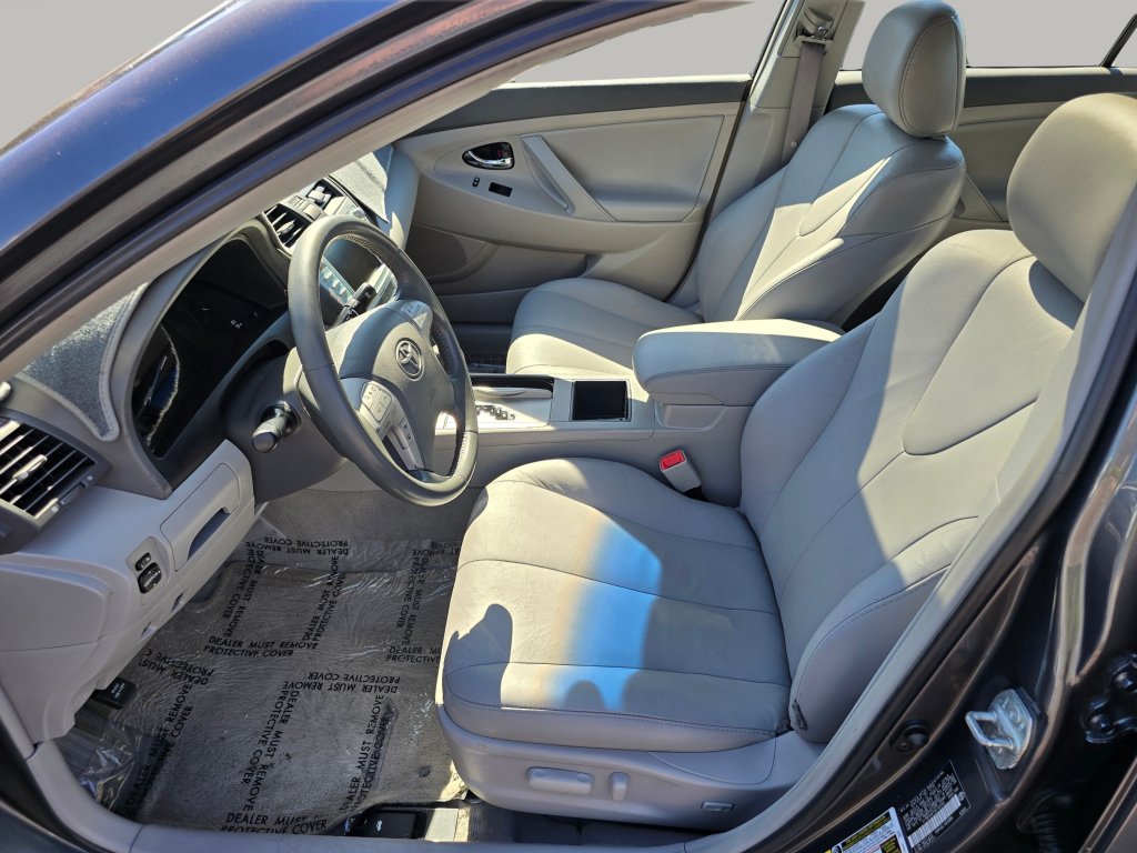 Used 2009 Toyota Camry Hybrid w/ Upgrade Pkg w/ Navigation FWD image 19