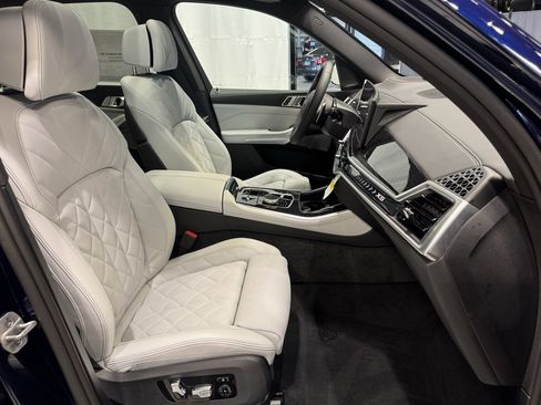 Used 2026 BMW X5 xDrive50e w/ M Sport Package image 25