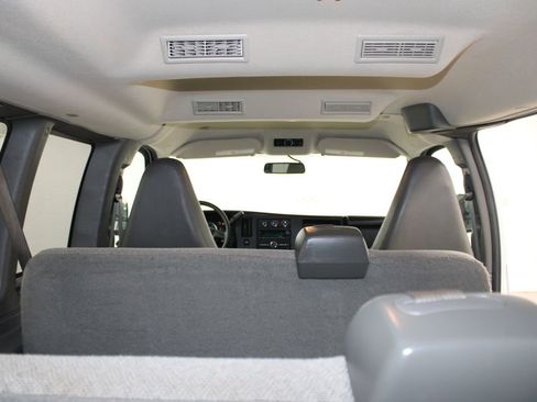 Used 2023 Chevrolet Express 3500 LS image 27