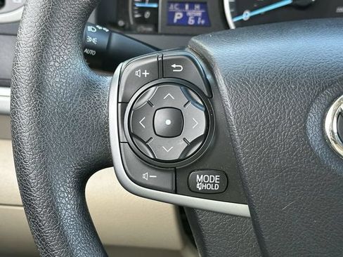 Used 2014 Toyota Camry LE FWD image 14