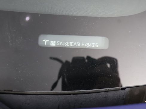 Used 2020 Tesla Model 3 Standard Range image 52