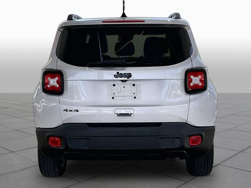 Used 2020 Jeep Renegade Altitude w/ UConnect 8.4 Nav Group AWD/4WD image 5