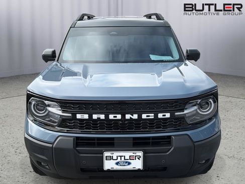 Certified 2025 Ford Bronco Sport Outer Banks w/ Outer Banks Tech Package+ AWD/4WD image 9