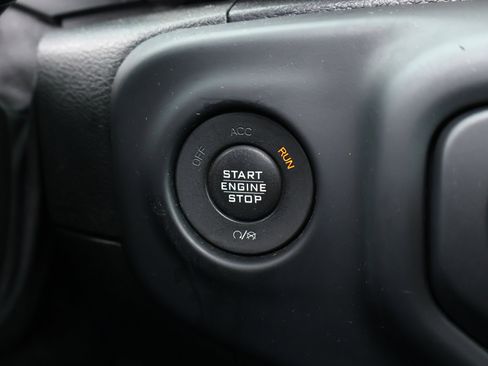 Used 2018 Jeep Wrangler Unlimited Sport S AWD/4WD image 13