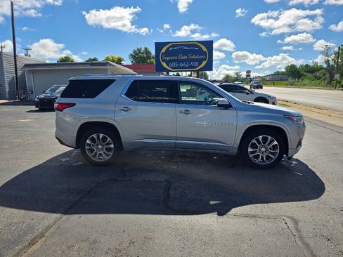 Used 2018 Chevrolet Traverse Premier image 5