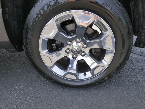 Used 2020 RAM 1500 Big Horn AWD/4WD image 13