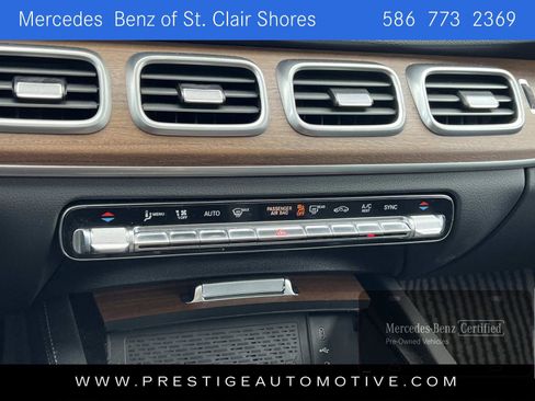 Used 2025 Mercedes-Benz GLE 450 4MATIC image 28