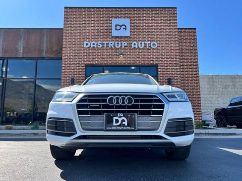 Used 2018 Audi Q5 2.0T Premium Plus w/ Premium Plus Package image 2