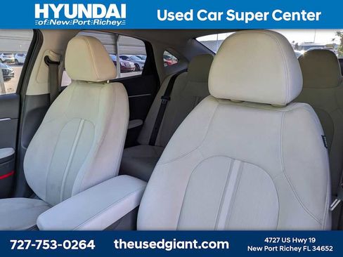 Used 2022 Hyundai Sonata SE w/ Cargo Package image 7