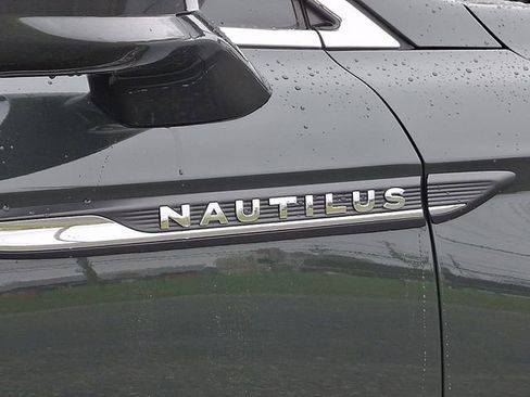 Used 2022 Lincoln Nautilus Reserve image 33