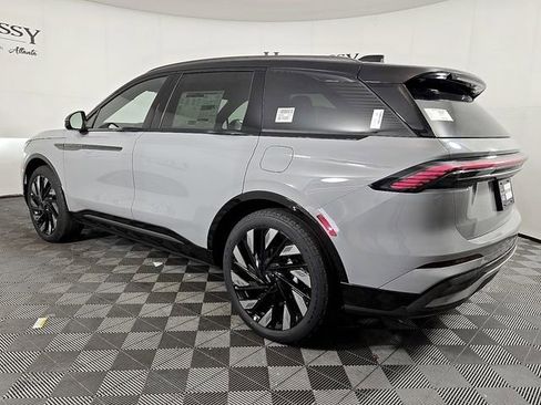 Used 2026 Lincoln Nautilus Reserve w/ Jet Appearance Package AWD/4WD image 6