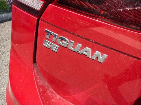 Used 2020 Volkswagen Tiguan SE AWD/4WD image 8