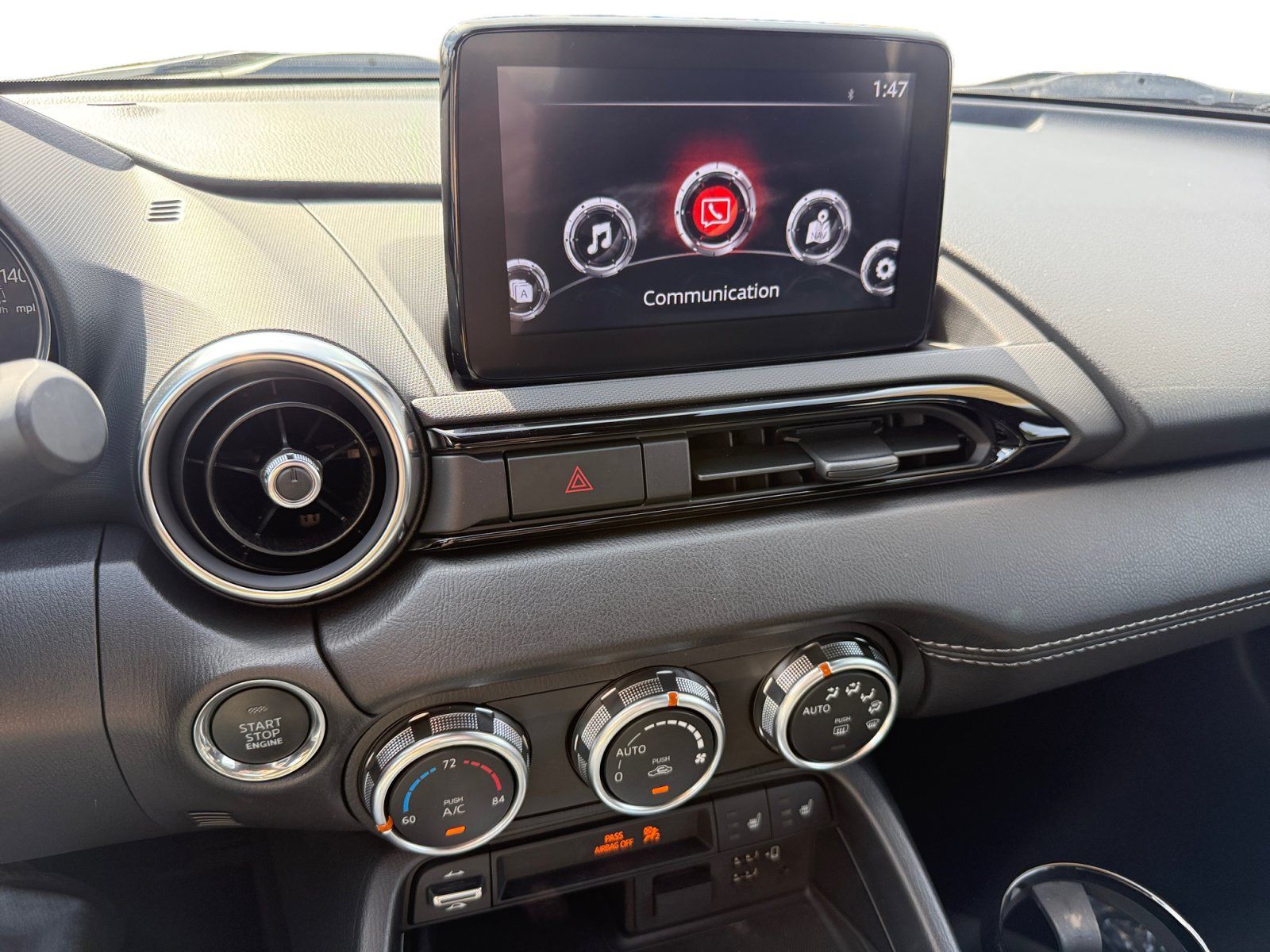 Used 2022 MAZDA MX-5 Miata RF Grand Touring RWD image 12