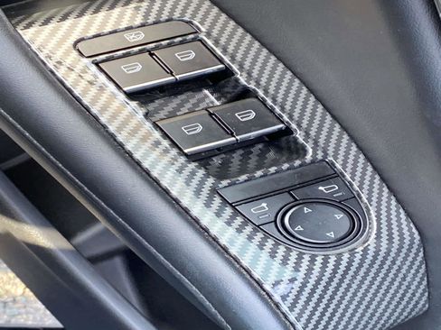 Used 2022 MAZDA MAZDA3 s image 27