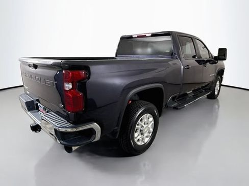 Used 2024 Chevrolet Silverado 2500 LT w/ Convenience Package AWD/4WD image 7