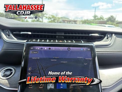 Used 2022 Jeep Grand Cherokee L Limited w/ Luxury Tech Group II AWD/4WD image 26