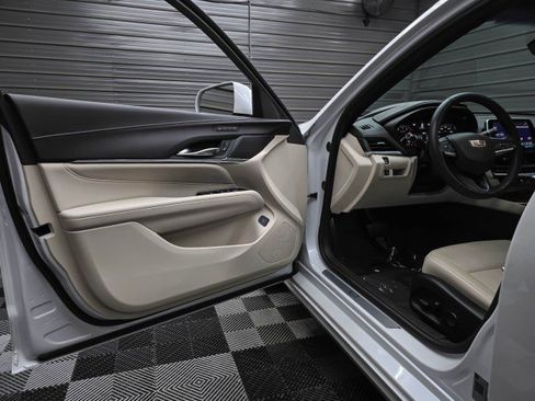 Used 2021 Cadillac CT4 Premium Luxury w/ Climate Package RWD image 30
