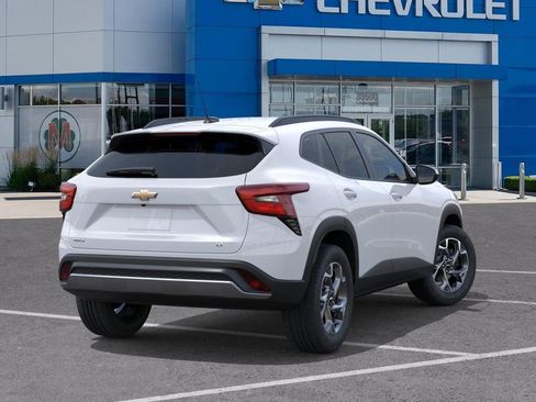 New 2026 Chevrolet Trax LT FWD image 4