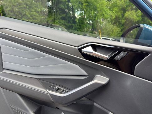 Used 2025 Volkswagen Jetta SEL image 20