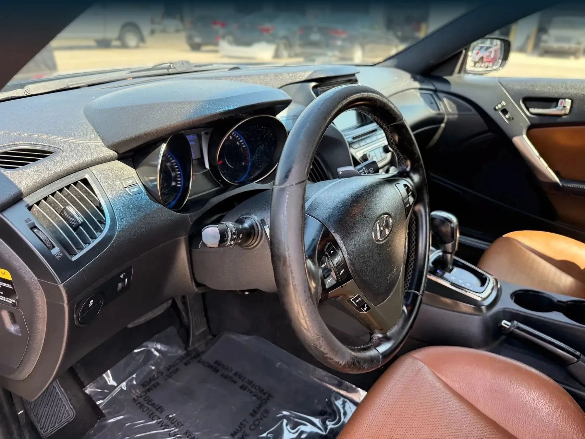 Used 2013 Hyundai Genesis 3.8 RWD image 17