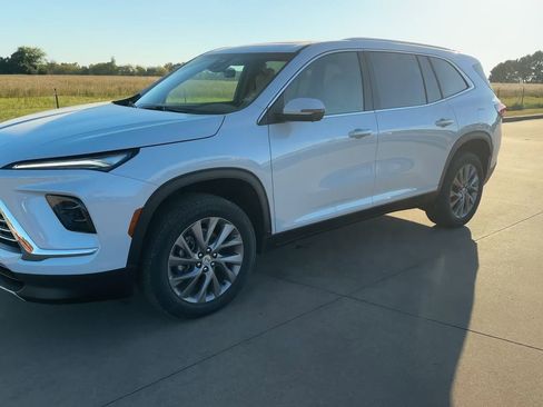 New 2026 Buick Enclave Preferred w/ Power Package image 5