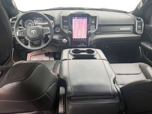 Used 2025 RAM 1500 Laramie AWD/4WD image 10