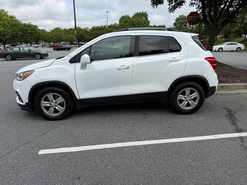 Used 2019 Chevrolet Trax LT FWD image 8