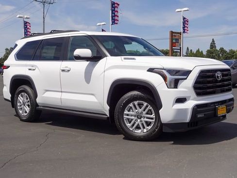 New 2026 Toyota Sequoia SR5 AWD/4WD image 6