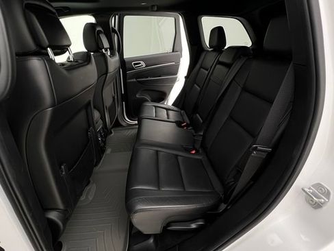 Used 2019 Jeep Grand Cherokee Limited AWD/4WD image 17