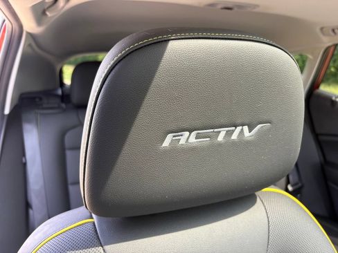 Used 2024 Chevrolet Trax ACTIV w/ Sunroof Package FWD image 35