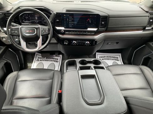 Used 2024 GMC Sierra 1500 SLT AWD/4WD image 37