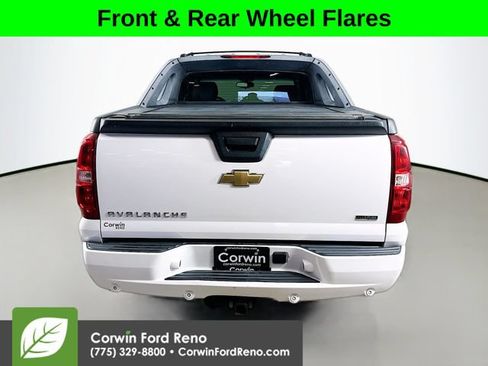 Used 2011 Chevrolet Avalanche LT w/ Suspension Package, Off-Road AWD/4WD image 6