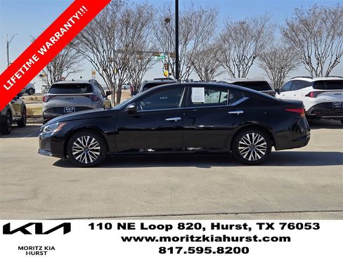 Used 2024 Nissan Altima 2.5 SV image 12
