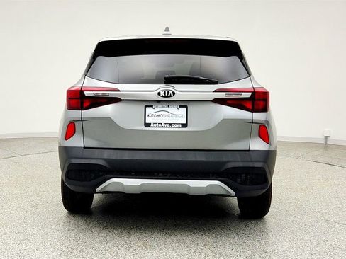 Used 2021 Kia Seltos LX image 6