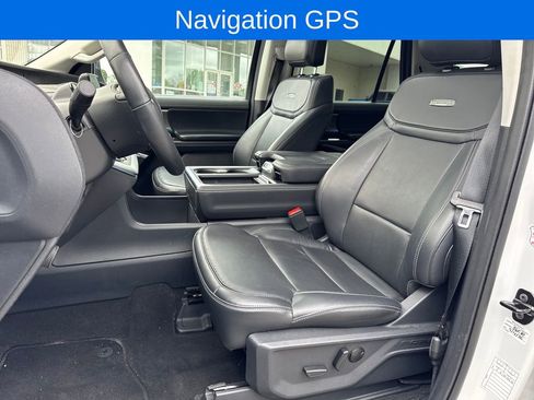 Used 2025 Ford Expedition Max Platinum AWD/4WD image 9