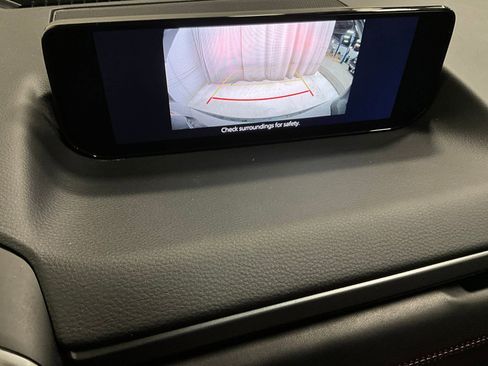 Used 2025 MAZDA CX-50 AWD 2.5 Hybrid w/ Premium Pkg image 18