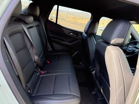 New 2026 Chevrolet Equinox LT w/ Convenience Package II image 15