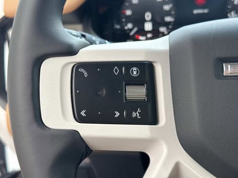 Certified 2025 Land Rover Defender 110 S image 26