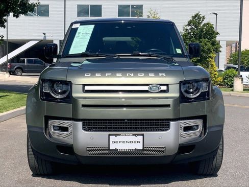 Used 2023 Land Rover Defender 110 SE AWD/4WD image 3