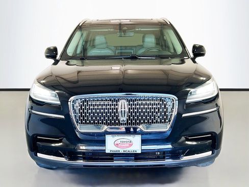 Used 2023 Lincoln Aviator Reserve w/ Elements Package Plus RWD image 2