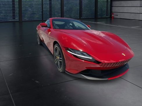 Used 2024 Ferrari Roma RWD image 2